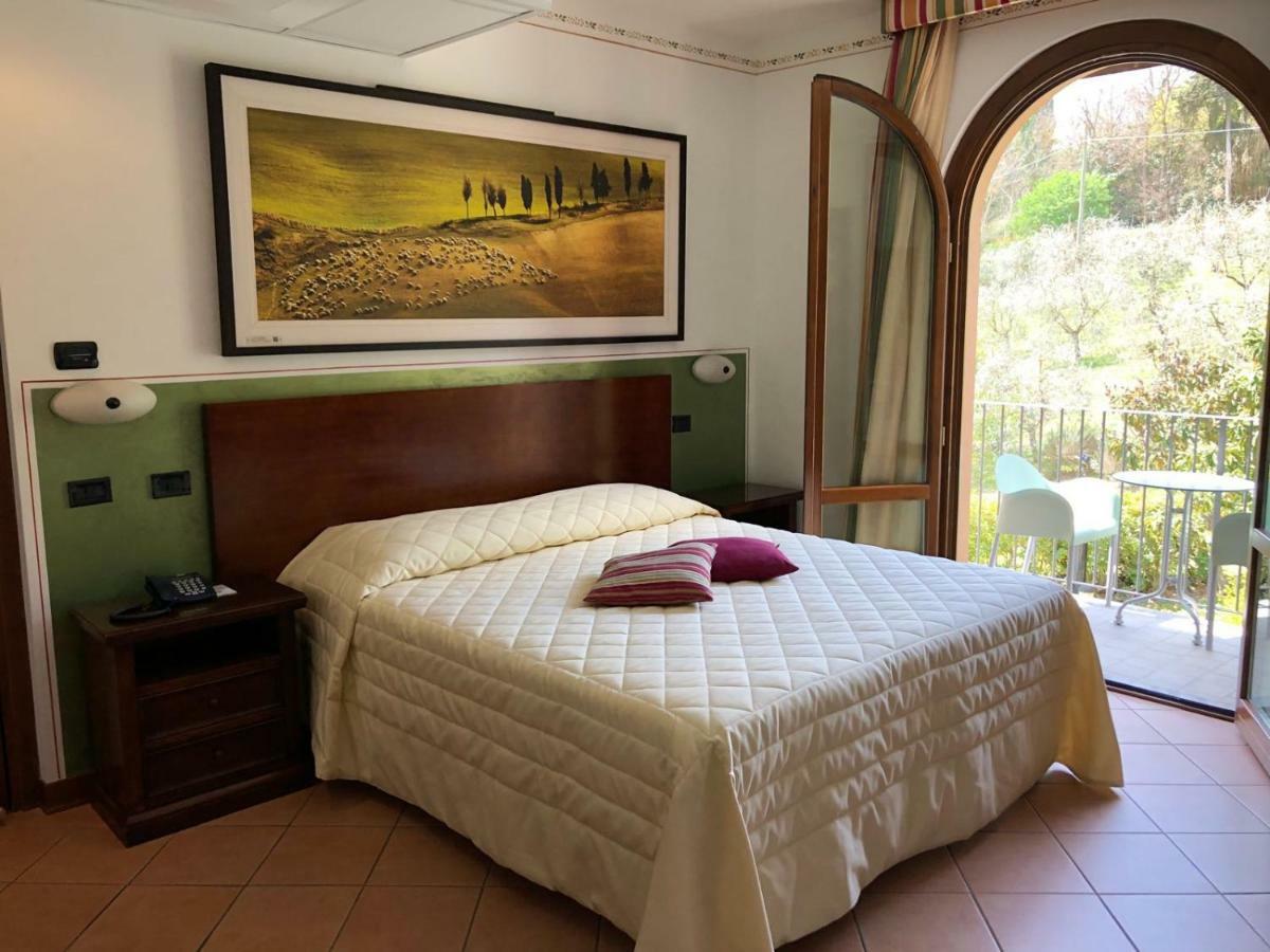 Hotel Sovestro San Gimignano Exterior photo